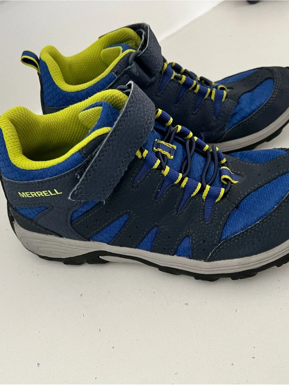 Merrell Kids Size 3 Blue & Yellow Athletic Hiking Shoes – Like New